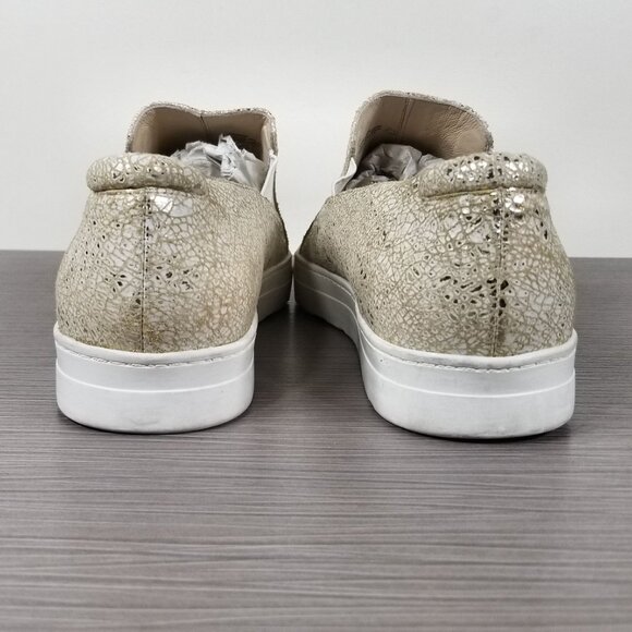 Pelle Moda Pointed Toe Slip-on Sneakers, Ivory Crackled Leather, Womens Size 7.5 - Picture 5 of 13